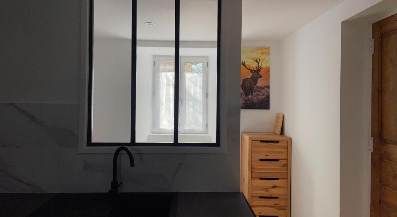 בורג-מדאם Appartement Avec Chambre Ouverte מראה חיצוני תמונה